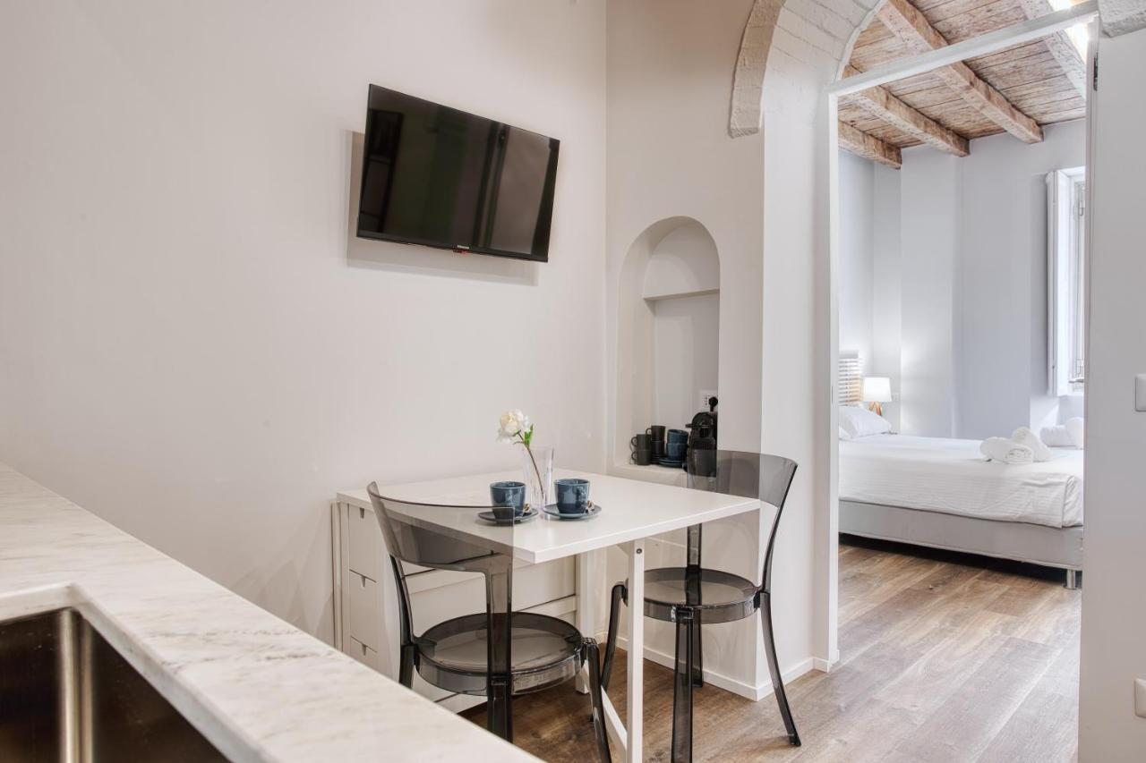 Joivy Delightful 1-Bed Flat In The Centre Of Milan Leilighet Eksteriør bilde