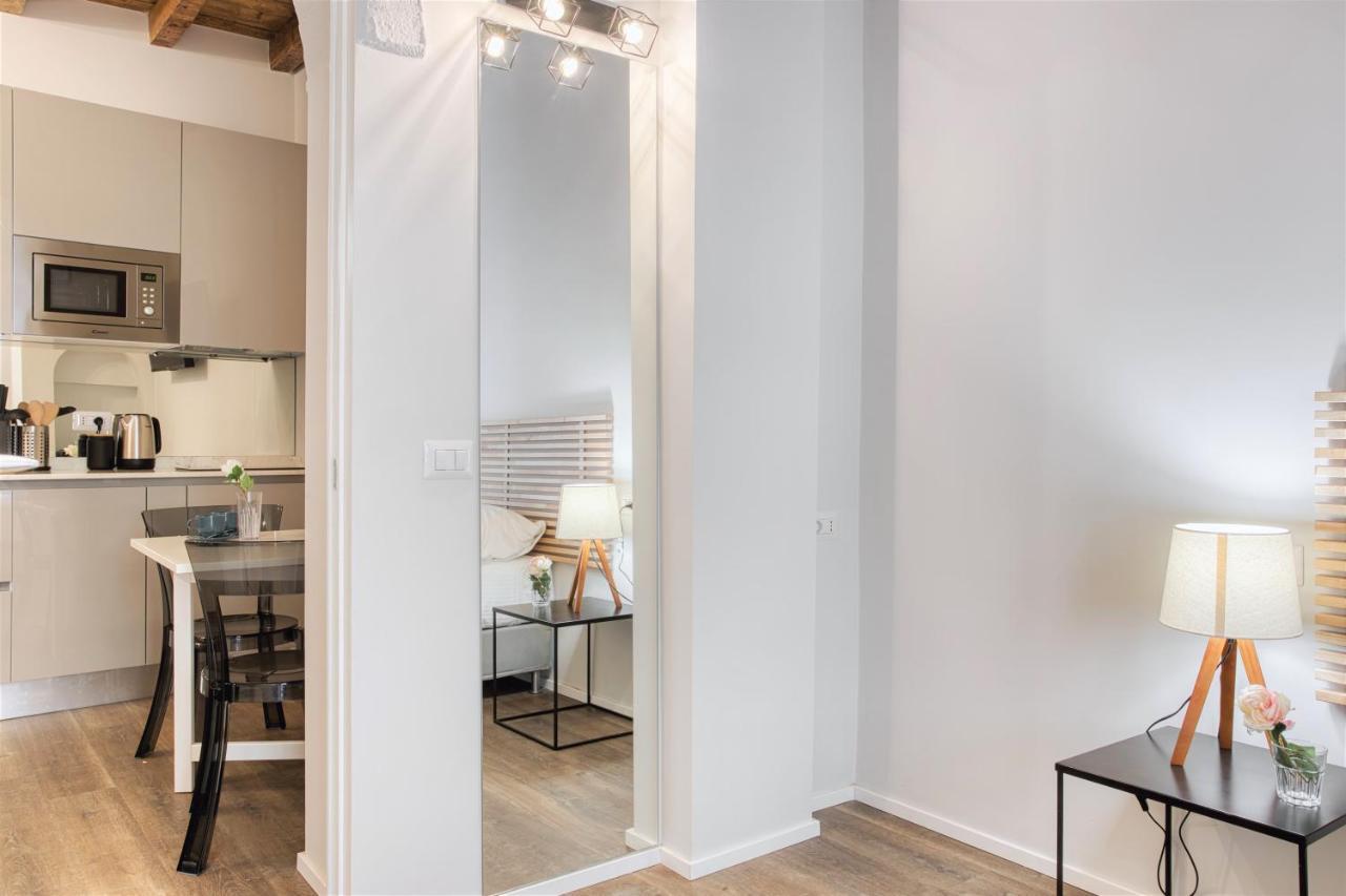 Joivy Delightful 1-Bed Flat In The Centre Of Milan Leilighet Eksteriør bilde