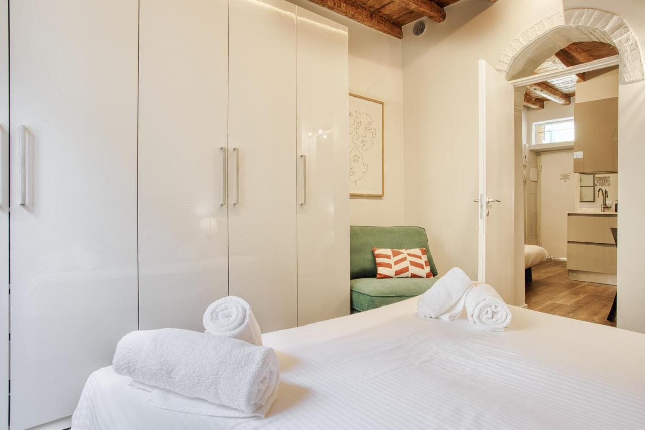 Joivy Delightful 1-Bed Flat In The Centre Of Milan Leilighet Eksteriør bilde